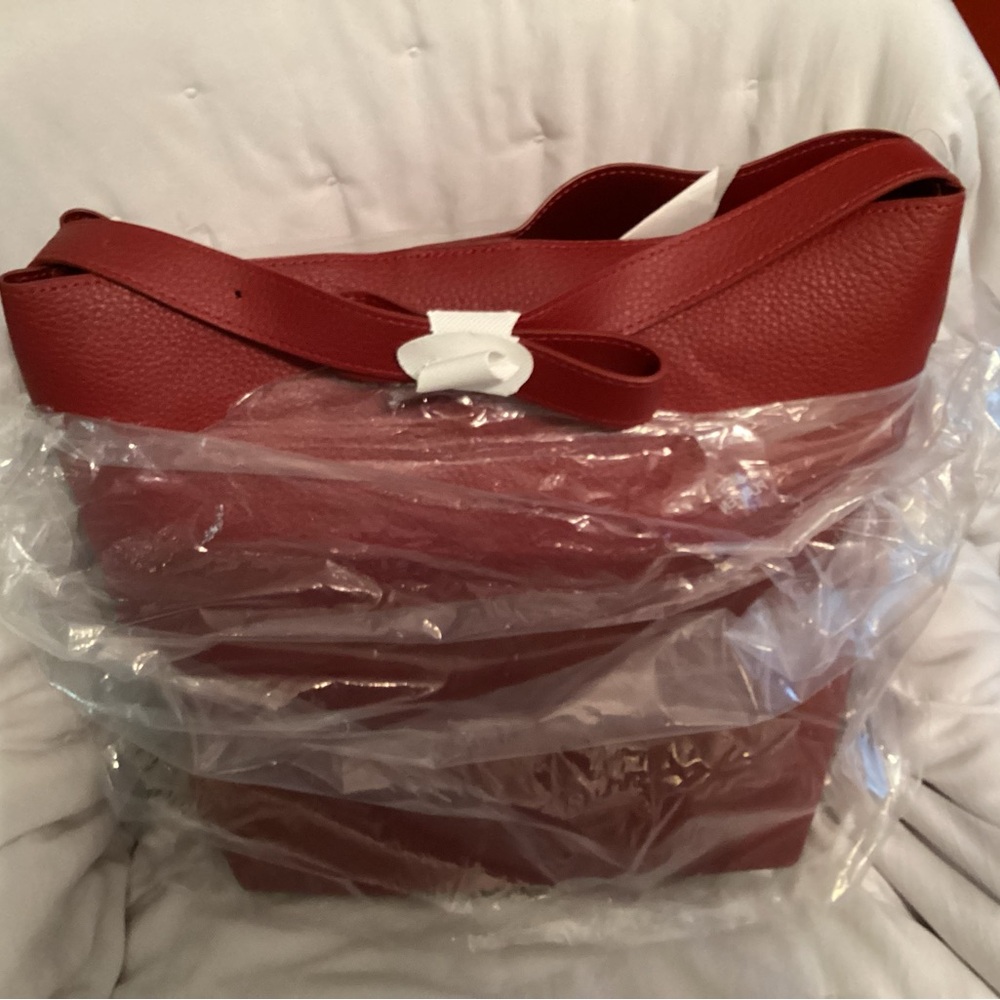 Gap Vegan Leather Bucket Tote Bag - Picture 5 of 6